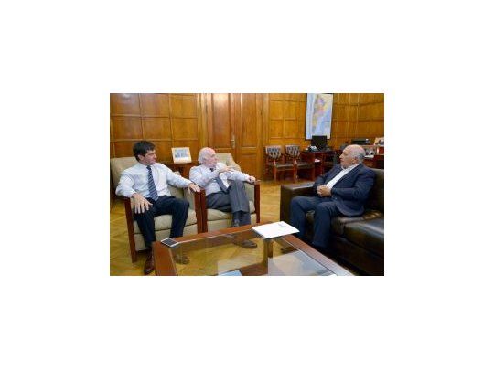 Carlos Casamiquela junto al presidente de la CEPA, Roberto Domenech.