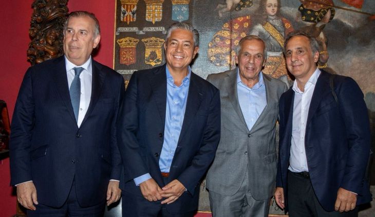 Daniel Gerold, Rolando Figueroa, Jorge Augusto Sapag y Marcos Bulgheroni. Daniel Gerold, Rolando Figueroa, Jorge Augusto Sapag y Marcos Bulgheroni.