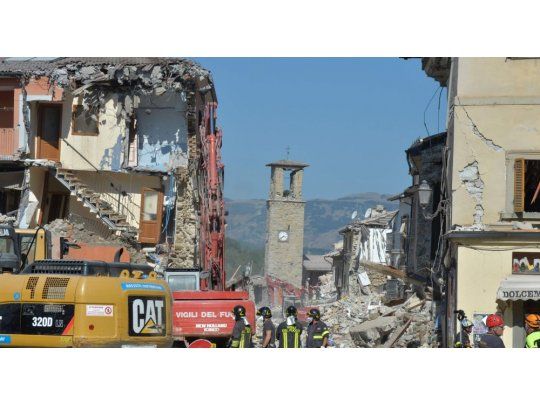 La prioridad es conseguir vivienda para las 2.500 personas que perdieron sus casas