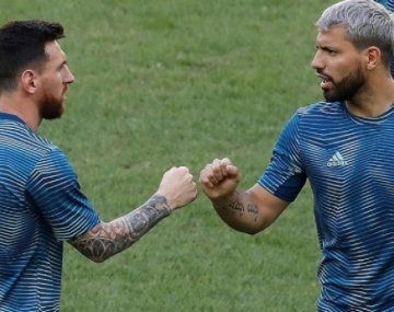 Agüero habló con Messi y reveló su estado de salud: Nos asustamos