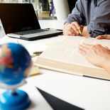 Uruguay puede abrir oportunidades económicas mediante el refuerzo de la diplomacia cultural. Uruguay puede abrir oportunidades económicas mediante el refuerzo de la diplomacia cultural.