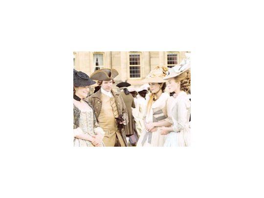 «La duquesa» suele remarcar paralelos entre Georgiana de Devonshire y Diana de Gales, aunque los valores del film exceden el simple paralelismo.