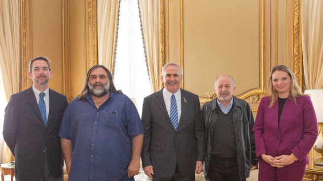 El embajador de Estados Unidos junto a Hugo Yasky y Roberto Baradel.&nbsp;