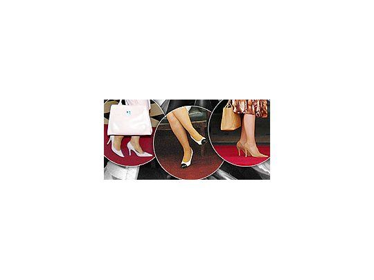 Desde que asumió la Presidencia, Cristina de Kirchner eligió para sus pies los stilettos. Siempreel mismo modelo, aunque de diferentes colores y engamados con su vestimenta.