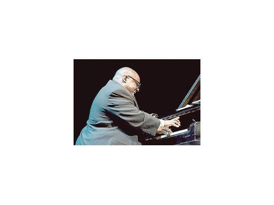 El pianista estadounidense Cyrus Chestnut participará del XV Festival Internacional de Jazz de Punta del Este, que tendrá lugar entre el 5 y el 9 de enero.