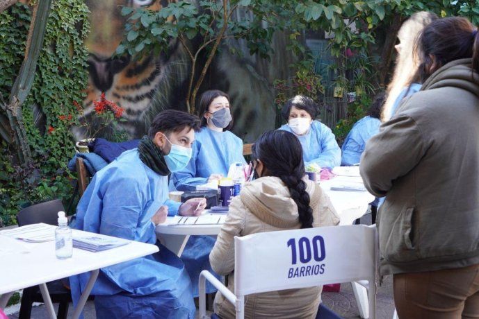 Personal de salud que asistió a la acción solidaria.