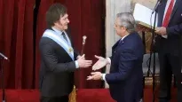 Javier Milei y Alberto Fernández, en la ceremonia de traspaso de mando.