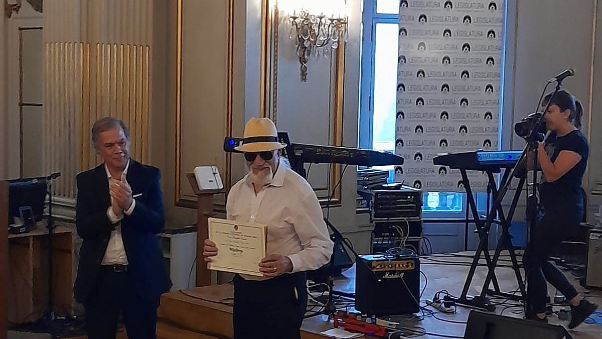 The legendary Willy Quiroga was distinguished as an outstanding personality of Culture