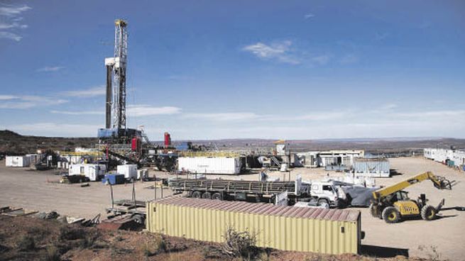 imán. Desde la provincia aseguran que la principal explicación de la expansión demográfica se debe a las operaciones en Vaca Muerta, que en los últimos meses -además- batió nuevos récords de producción.