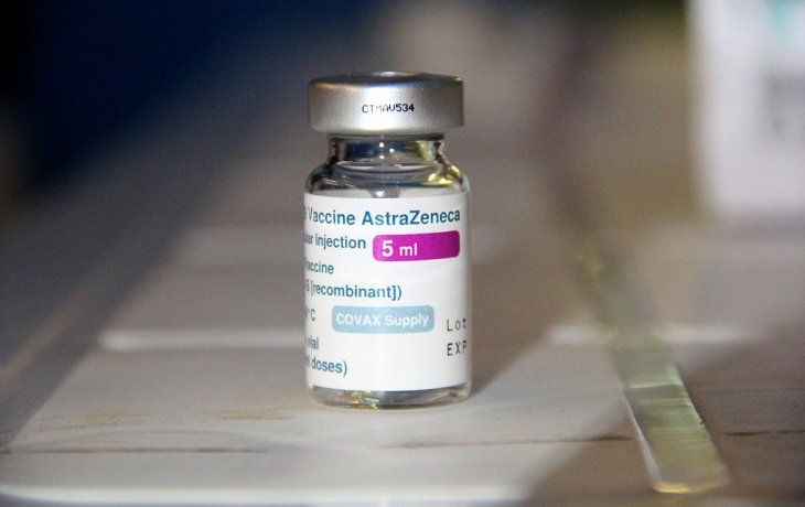 La ministra de Salud, Carla Vizzotti, informó que el viernes vendrán al país 1.181.500 de AstraZeneca más.&nbsp;