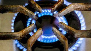 Aumento de tarifas. La consultora EcoGo calculó que el gas sin subsidios podría aumentar un 743%.
