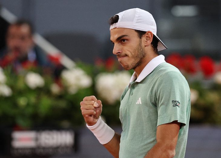 Francisco Cerúndolo se anotó una buena victoria en la segunda ronda ante el austríaco Filip Misolic, proveniente de la qualy. Los espera el estadounidense Tommy Paul (14°) en la tercera rueda.&nbsp;