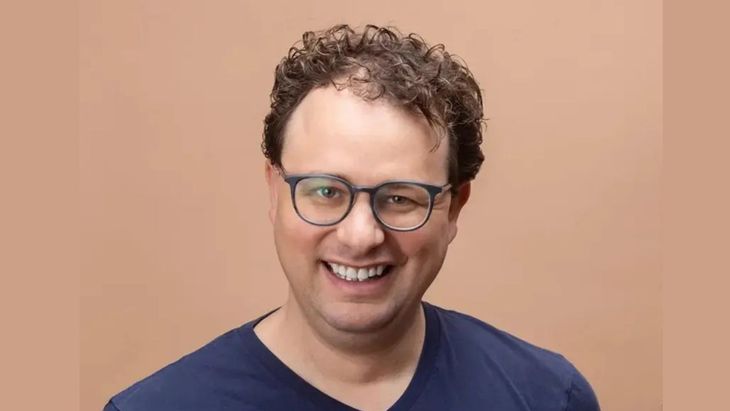 Sam McCandlish es cofundador y Chief Technology Officer (CTO) de Anthropic, empresa valorada en 60 mil millones de dólares.