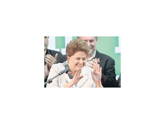 Dilma Rousseff, que asumirá el 1 de enero la presidencia de Brasil, construyó su triunfo sobre la base de su imagen de buena administradora y del carisma, los éxitos y la popularidad de Luiz Inácio Lula da Silva.