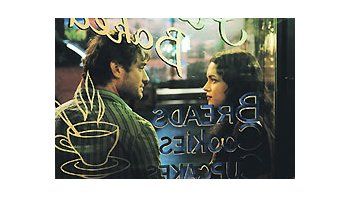 ámbito.com | Como en las obras plásticas de Hopper, Jeremy (Jude Law) y Lizzie (Norah Jones) comparten fugazmente sus soledades.