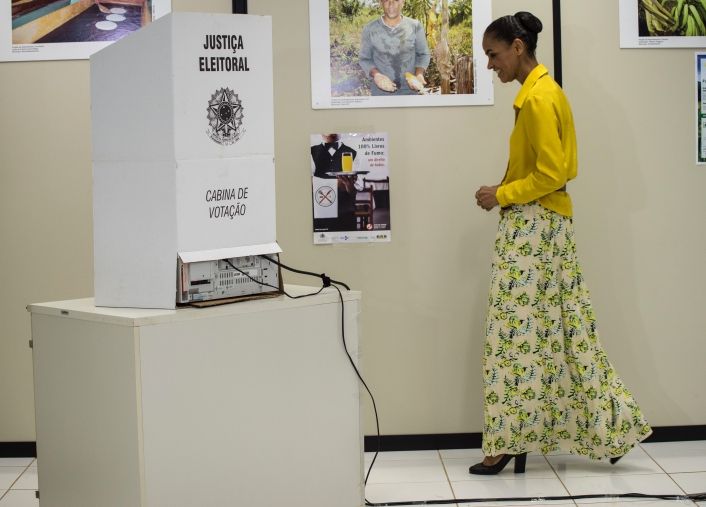 Brasil: ganó Dilma, pero balotaje con Neves se presenta cuesta arriba (foto 3)