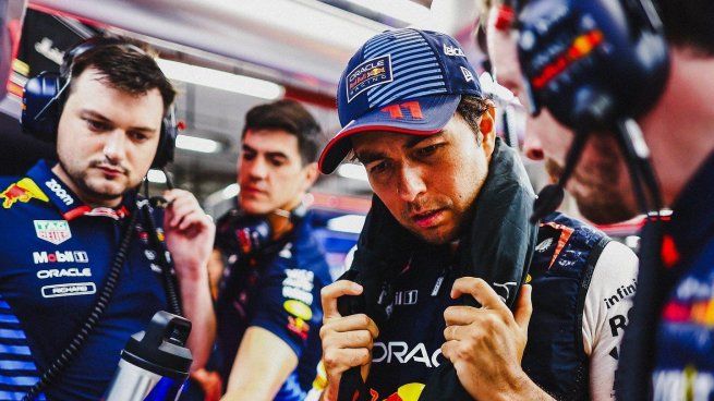 El mexicano Sergio Checo Pérez perdió, tras el décimo puesto conseguido en el&nbsp; Gran Premio de Singapur, toda posibilidad de pelear por el título.&nbsp;