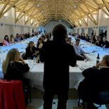 Javier Milei cenará en Olivos con diputados y senadores de La Libertad Avanza. Javier Milei cenará en Olivos con diputados y senadores de La Libertad Avanza.