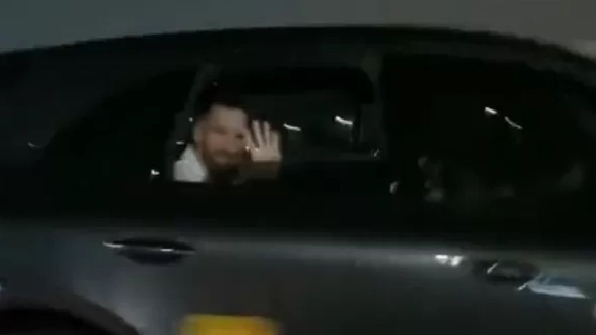 Incredible: I was on the highway and Messi passed by waving