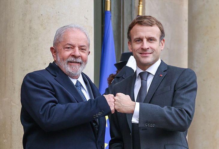 El expresidente brasileño Lula da Silva y el mandatario de Francia, Emmanuel Macron.