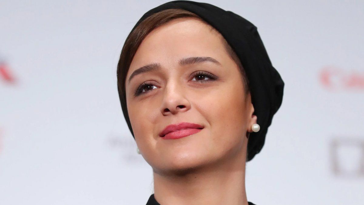 Oscar-winning actress detained for joining protests