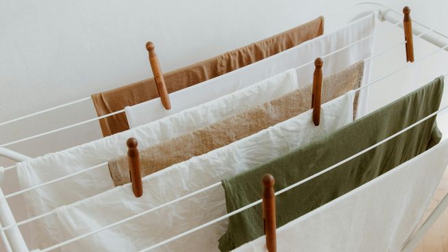 El método casero para secar cobijas más rápido que arrasa en TikTok y solo necesita un palo