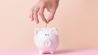 Los descuentos en shampoos, cremas y protectores solares se pueden combinar con cuotas sin interés. Los descuentos en shampoos, cremas y protectores solares se pueden combinar con cuotas sin interés.