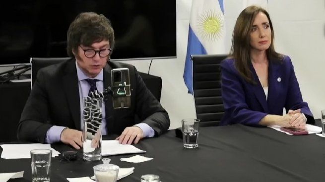 Javier Milei presentó sus propuestas junto a Victoria Villarruel.