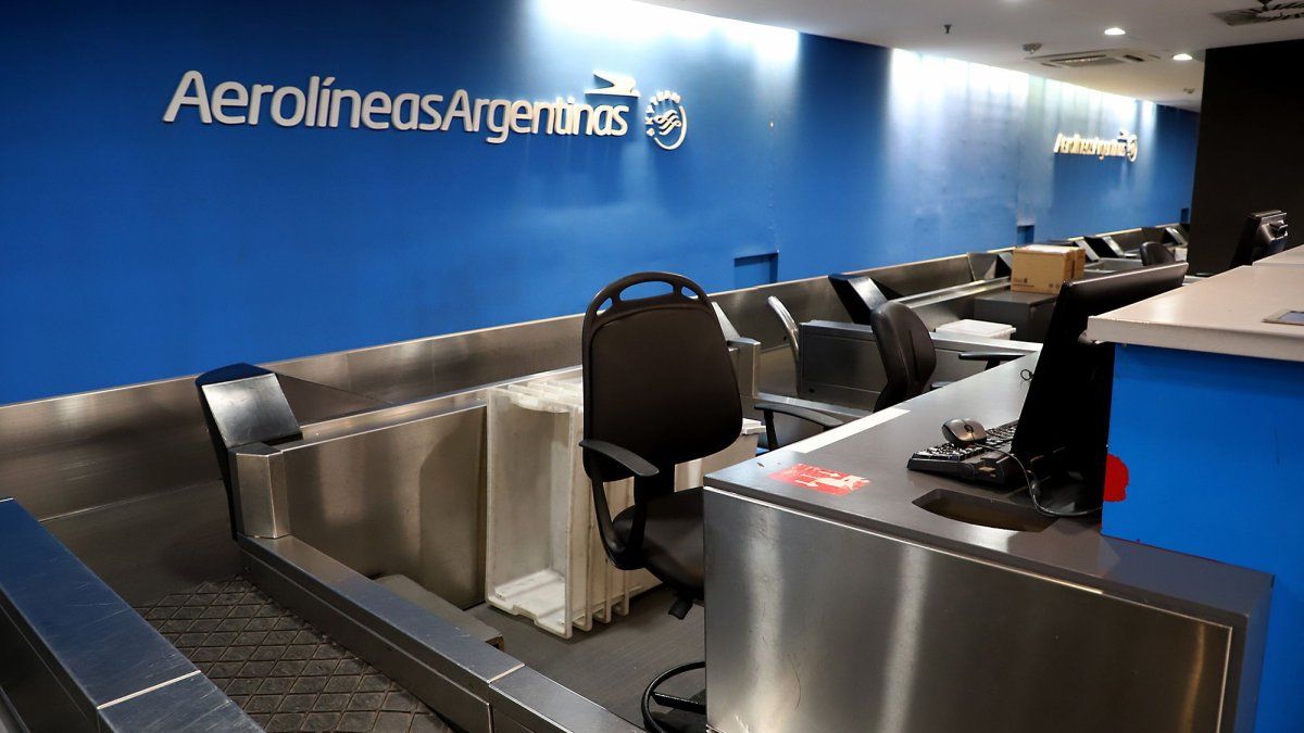 San Luis will put money so that Aerolineas Argentinas maintains the route to Merlo all year