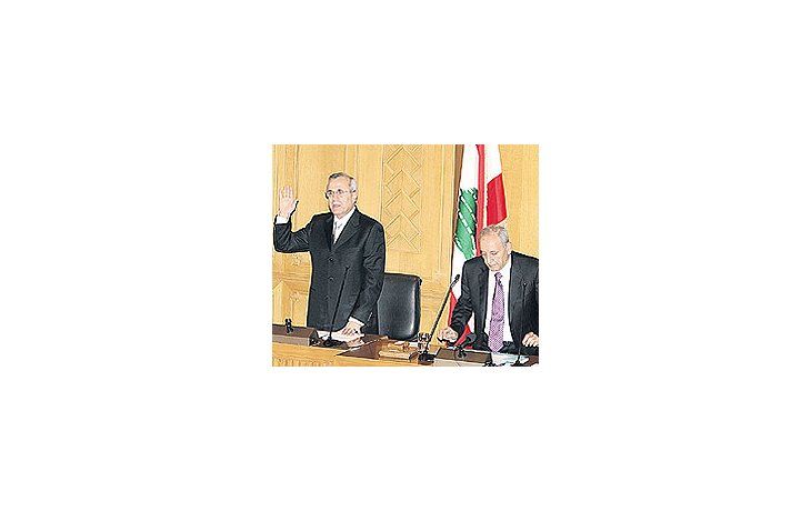 Michel Sleiman ayer, al jurar como nuevo presidente del Líbano. EE.UU., Francia y otros países occidentales saludaron la normalización política del país árabe.