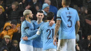 agüero cerro la goleada del city, que esta en octavos de la fa cup