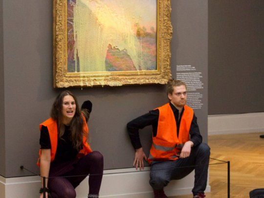 vandalismo monet.jpg