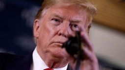 Trump firmó una carta informativa sobre la situación bélica estadounidense.