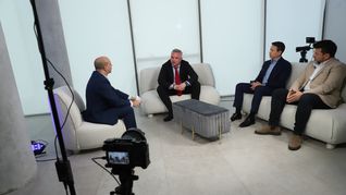 Jorge Strapasson,de Henkel Argentina; Juan PabloTrujillo, de TecPlata; y Michael Meding, de Los Azules, participaron del tercer panel&nbsp; de la Cita de CEOs, moderado por Sebastián Penelli.