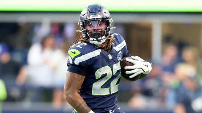 Damien Martinez, corredor de&nbsp;ascendencia mexicana&nbsp;y de los&nbsp;Seattle Seahawks, anotó su primer touchdown ante los&nbsp;Kansas City Chiefs&nbsp;de Patrick Mahomes, en el segundo partido de pretemporada de la&nbsp;NFL.