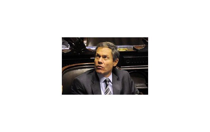 Ferrari  explicó que su incorporación se debe a la apertura de la gestión bonaerense.