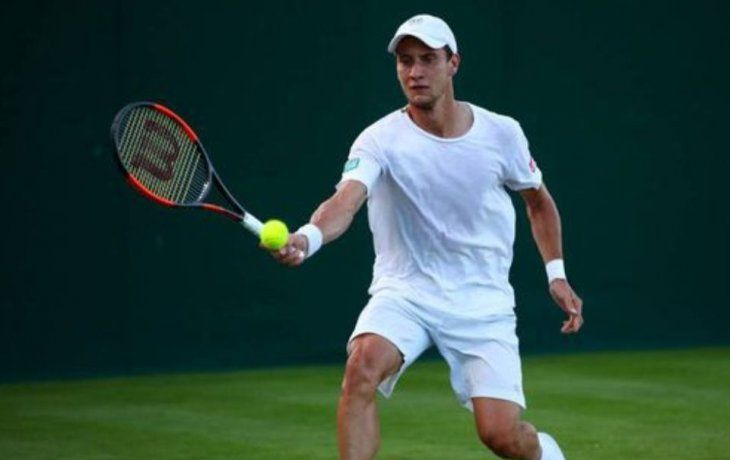 Renzo Olivo y Carlé avanzan en la qualy de Wimbledon.