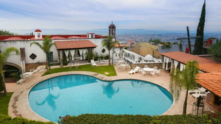 ¿cual es el precio de una noche en la increible mansion que poseia cantinflas?