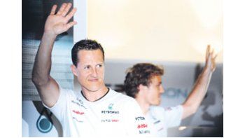 Michael Schumacher no se retira a fin de año. Su representante, Sabine Kehn, señaló que el alemán «aún tiene hambre de gloria».