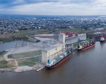 Allanaron el puerto de Rosario por un megacargamento de cocaína