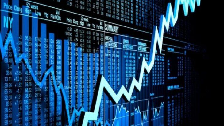 El objetivo del riesgo país, si se quiere volver a colocar deuda y así renovar los vencimientos tiene que ser inferior a los 800 puntos.