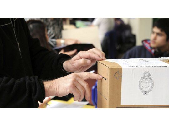 Cuáles son las listas que encontrarán los porteños en el cuarto oscuro