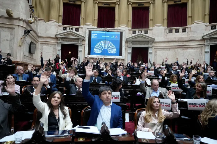El peronismo impulsó un extenso listado de emplazamientos para la próxima semana.