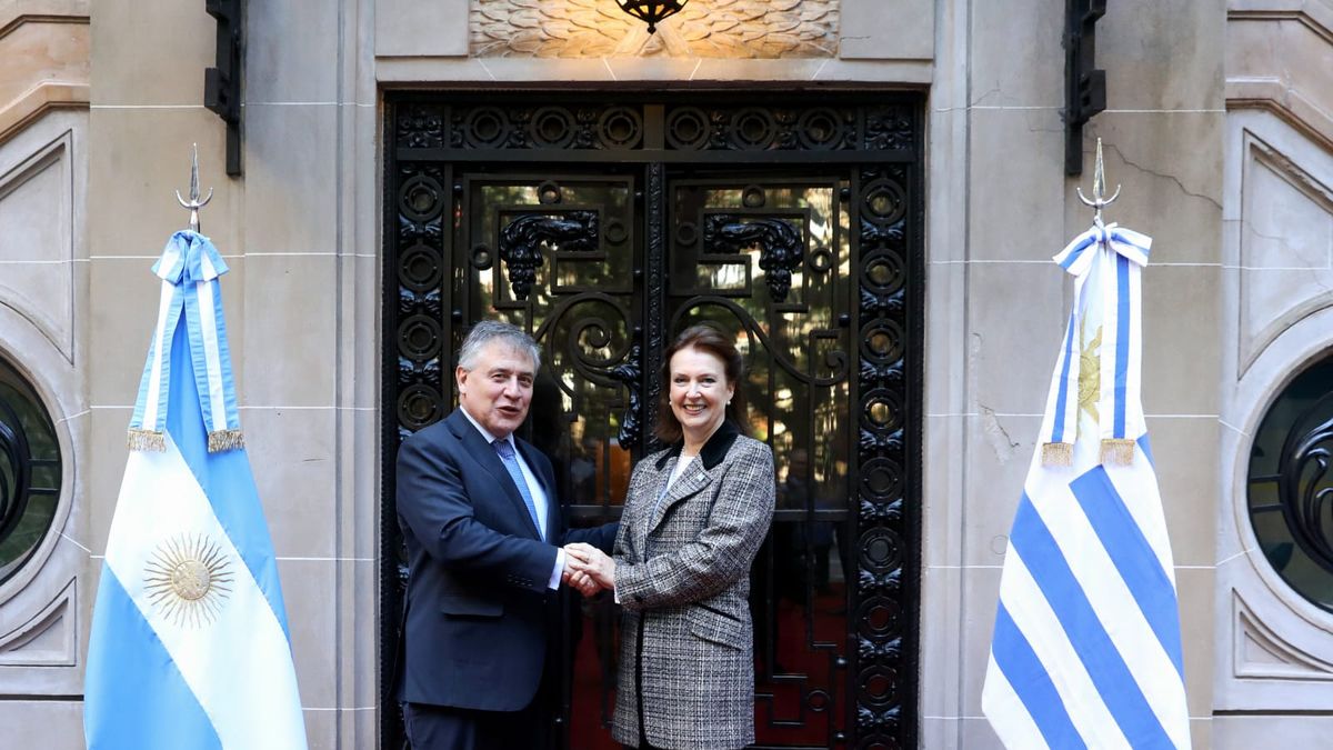 Paganini and the Argentine Foreign Minister discussed a possible visit by Milei to Uruguay