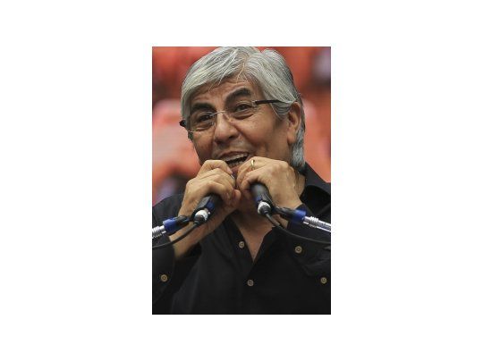 Moyano habló de su lucha contra el neoliberalismo e hizo guiño a Macri