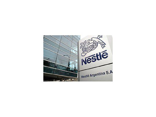 Un gerente de la empresa alimenticia Nestlé resultó herido al estallar una carta-bomba en las oficinas de la firma situadas en el distrito bonaerense de Vicente López.