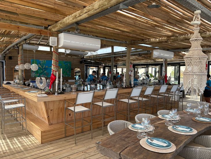 Tommy Bistró se erige como una de las opciones de lujo de Punta del Este. Tommy Bistró se erige como una de las opciones de lujo de Punta del Este.