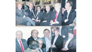 Oscar Parrilli y Guillermo Oliveri fueron los representantes de la Casa Rosada. El macrista Cristian Ritondo y el cristinista Julián Domínguez flanquearon al arzobispo porteño, Mario Poli. El candidato Martín Insaurralde también asistió a La Manzana de las Luces, al igual que Jorge Enríquez, Ignacio de Mendiguren, Joaquín de la Torre, el rabino Sergio Bergman y Claudio Lozano.