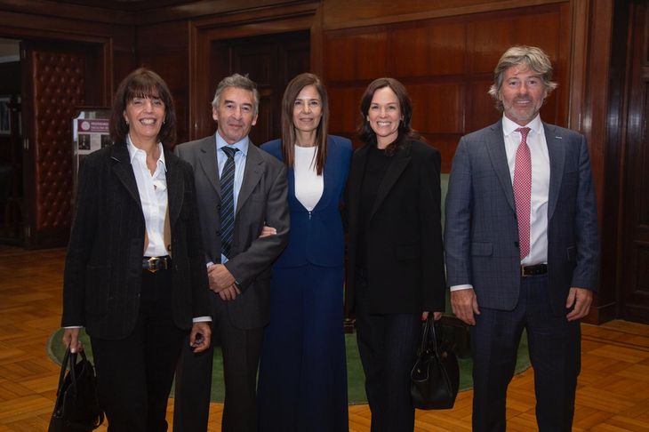 De izquierda a derecha, estuvieron presentes Marcela Millan, los integrantes del TSJ Santiago Otamendi, Marcela De Langhe, la defensora Carolina Stanley y el fiscal general porteño Juan Bautista Mahiques. 