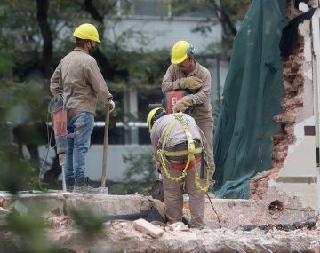 Los trabajadores de la construcción mantendrán los mismos salarios en noviembre. Los trabajadores de la construcción mantendrán los mismos salarios en noviembre.